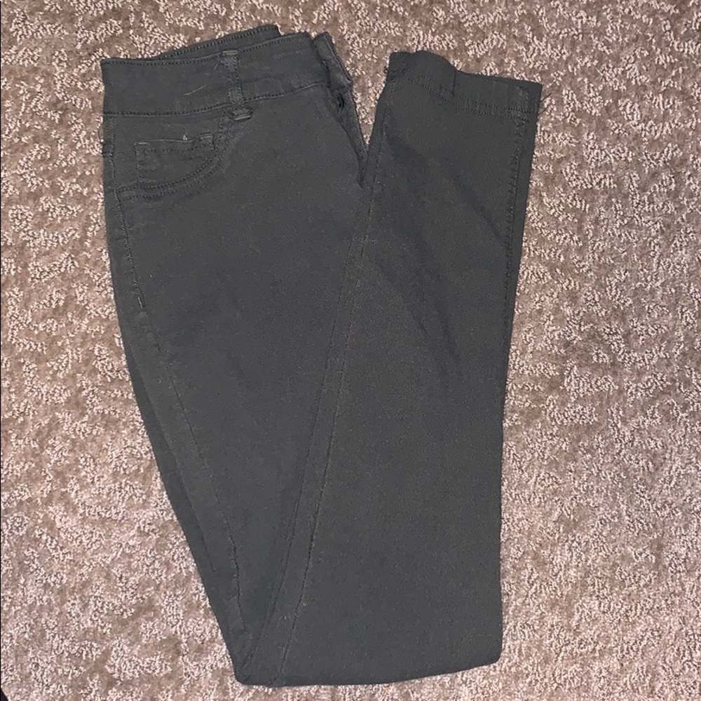 Skinny pants